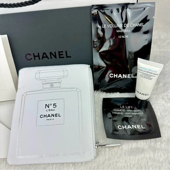 Chanel #5 card holder pouch wallet from the beauty line GIFT SET - Picture 1 of 6